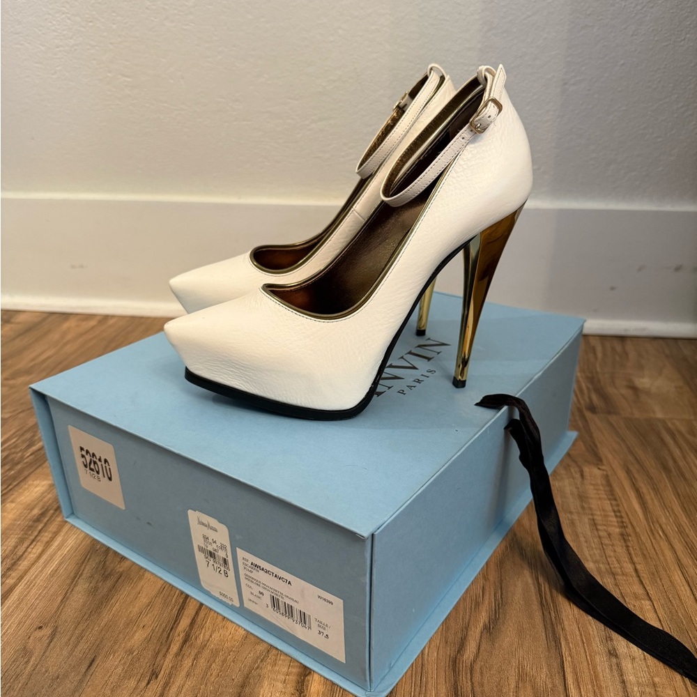 Lanvin White and Gold Platform Pumps